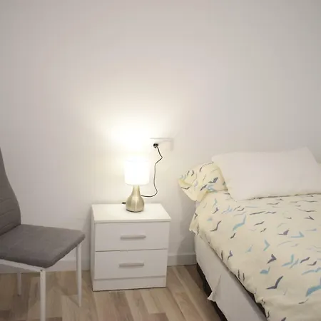 Wallada Damasco *